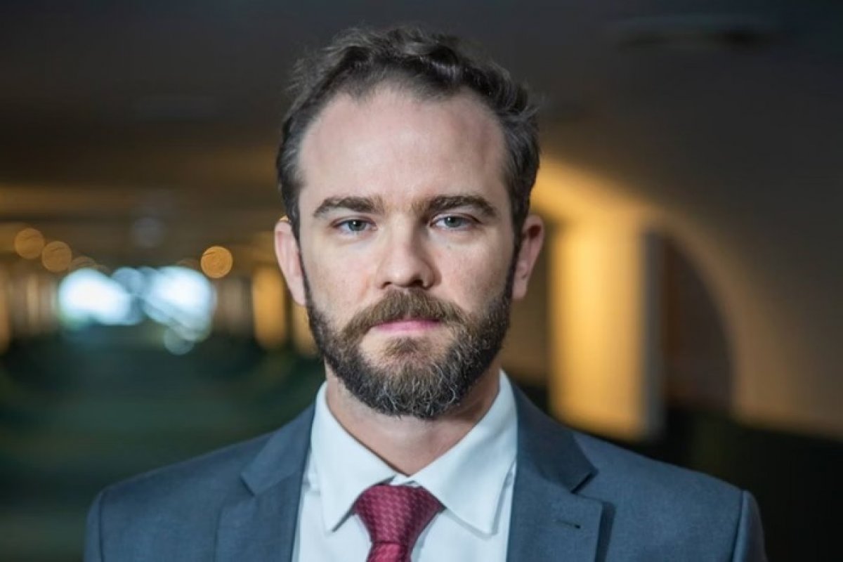 Governo pode cumprir meta fiscal com aprovação da compensação da desoneração, afirma Durigan