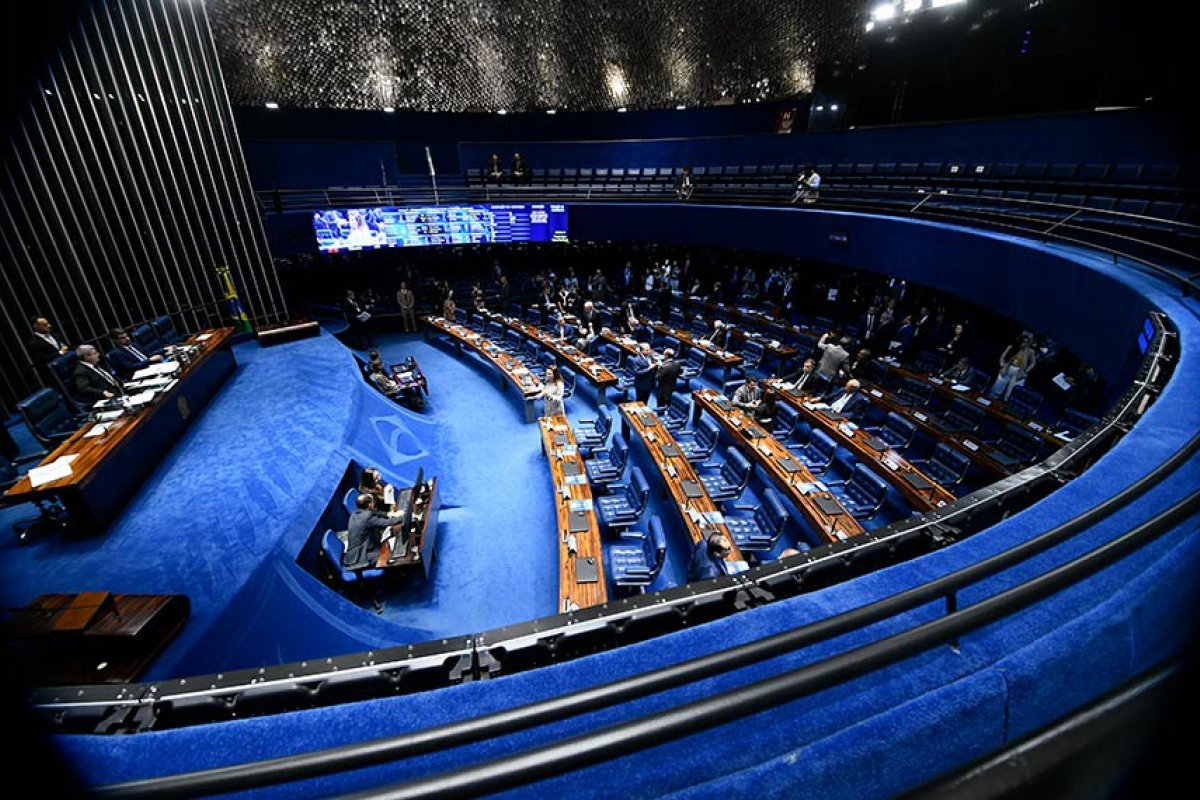 'Lei da Informática' avança no Senado e projeto será debatido em regime de urgência