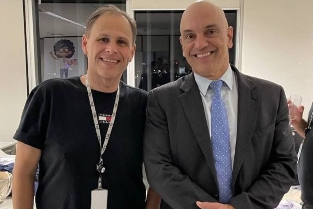 PF intima ex-chefe de órgão do TSE para depor em caso que investiga Moraes