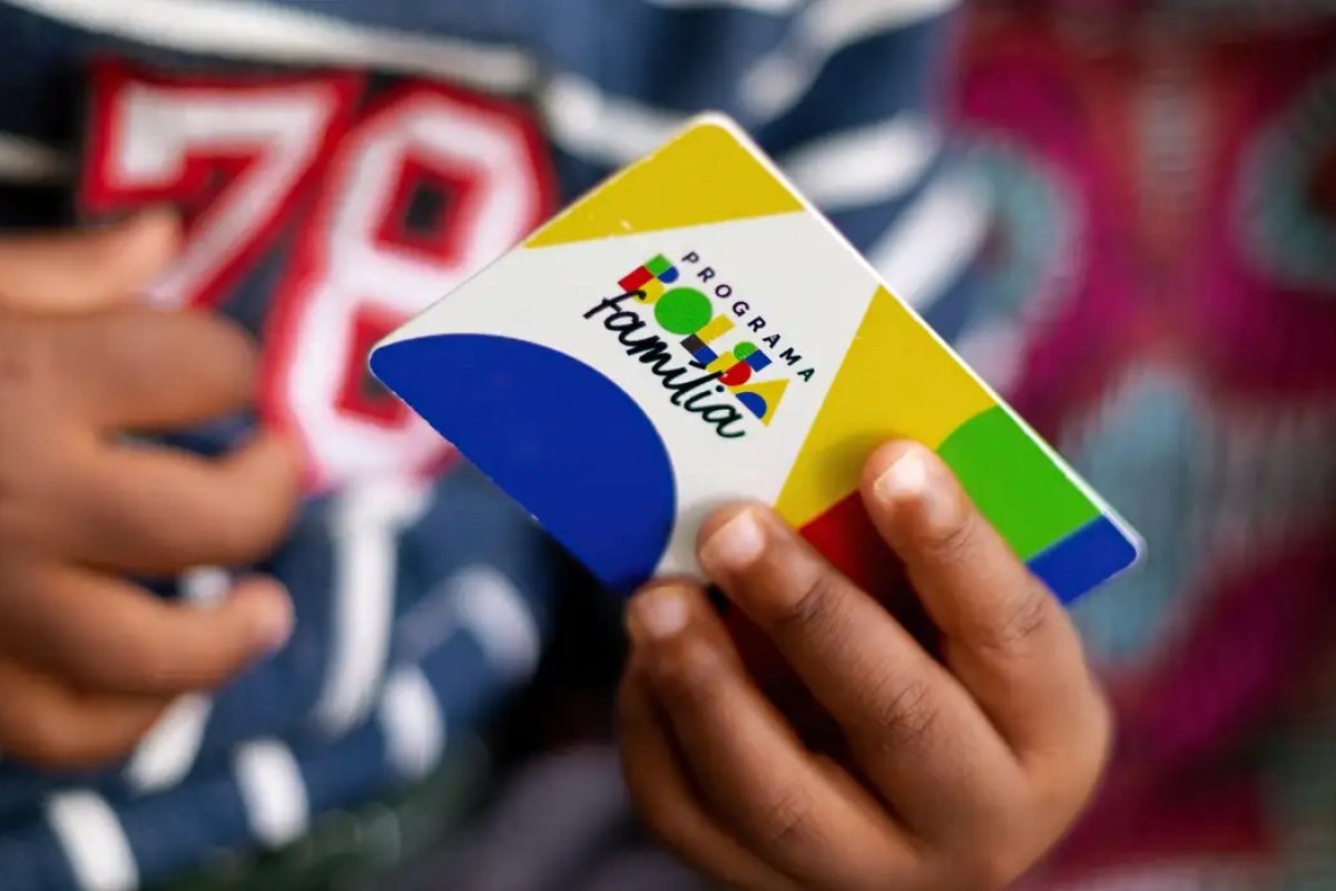 Caixa paga Bolsa Família a beneficiários com NIS de final 4