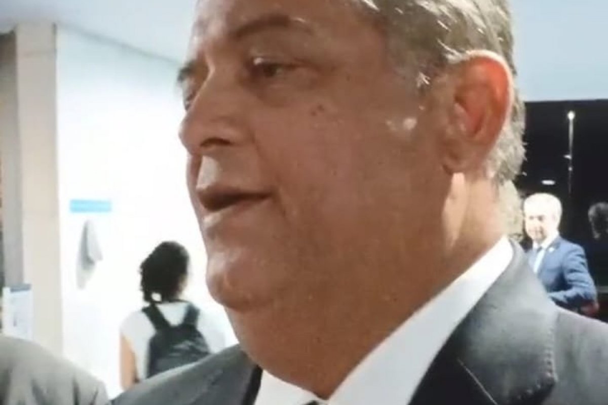 Vídeo: Relator do PL que regulamenta IA não descarta mudanças no relatório da proposta