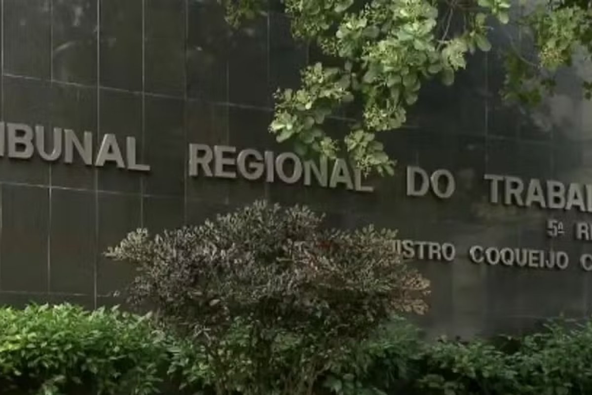 TRT-BA determina indenização de R$ 20 mil para funcionária de distribuidora de alimentos por danos morais