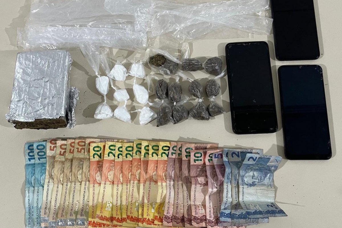 Polícia Militar apreende drogas em Itambé