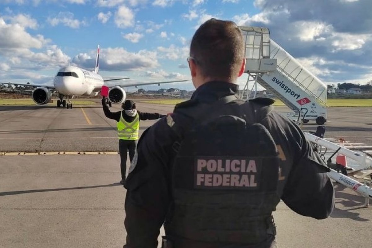 Polícia Federal extradita paraguaio investigado por tráfico de drogas para o Brasil