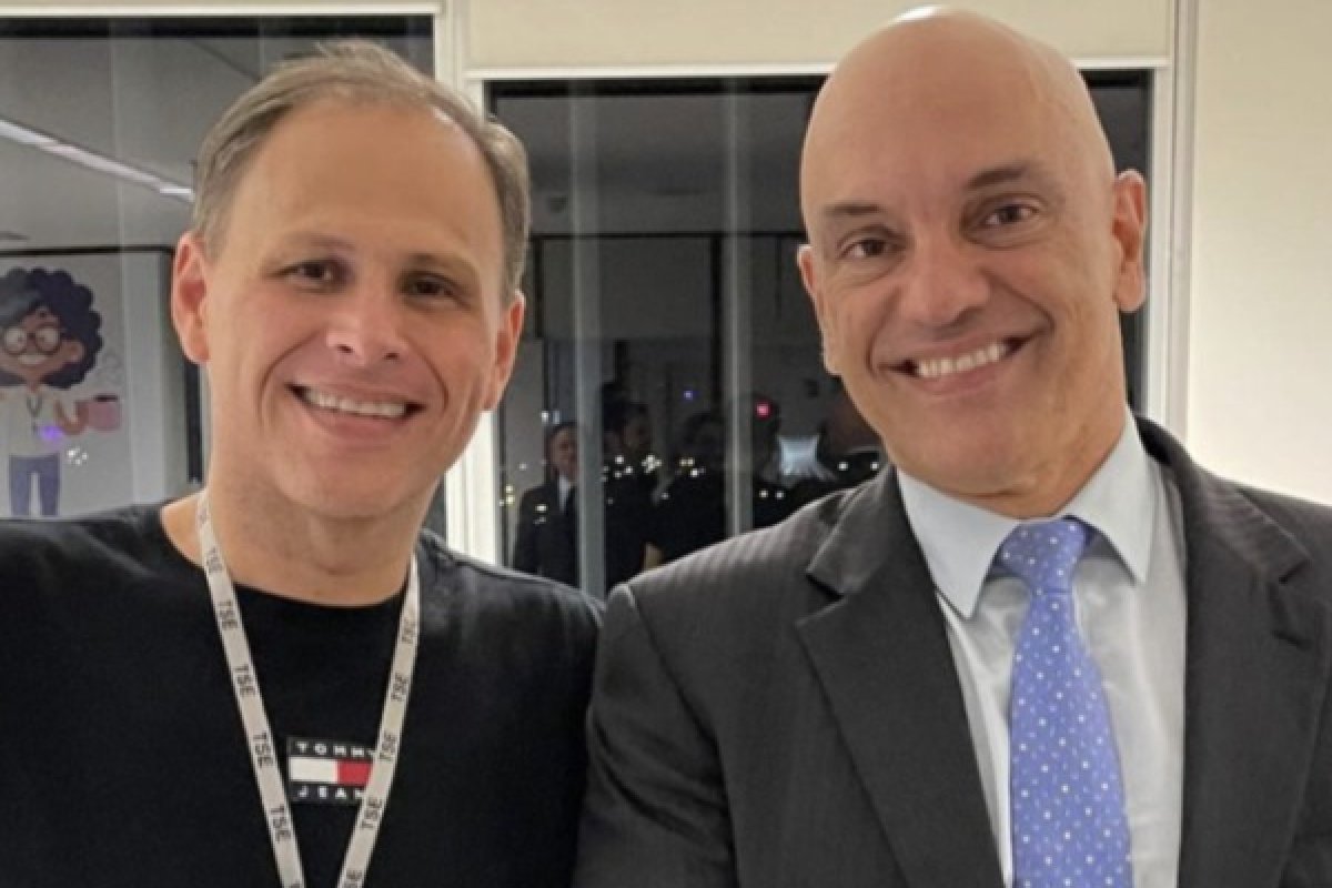 Ex-assessor de Moraes pede impedimento do ministro na investigação sobre mensagens vazadas