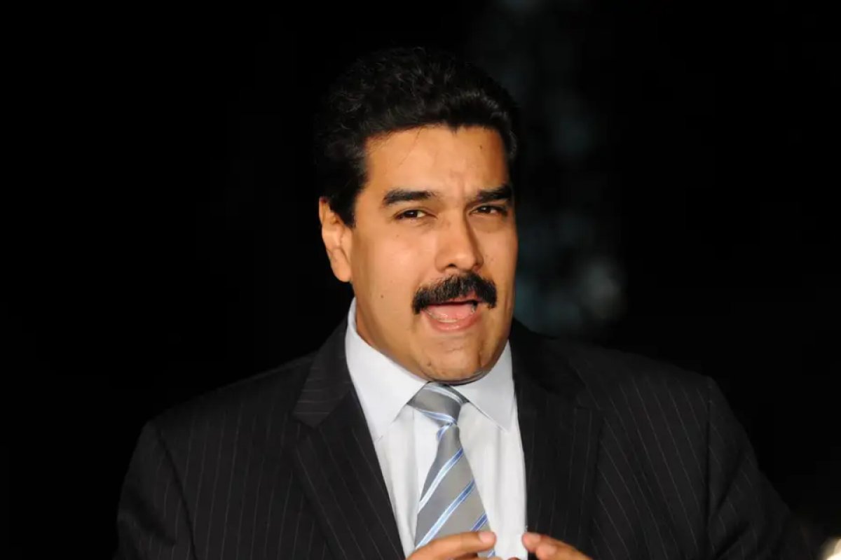 Maduro anuncia substituição de metade dos ministros da Venezuela