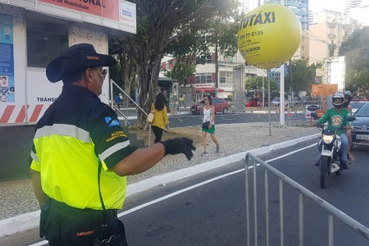 Carnaval: Operações de carga e descarga em vias do circuito são ajustadas