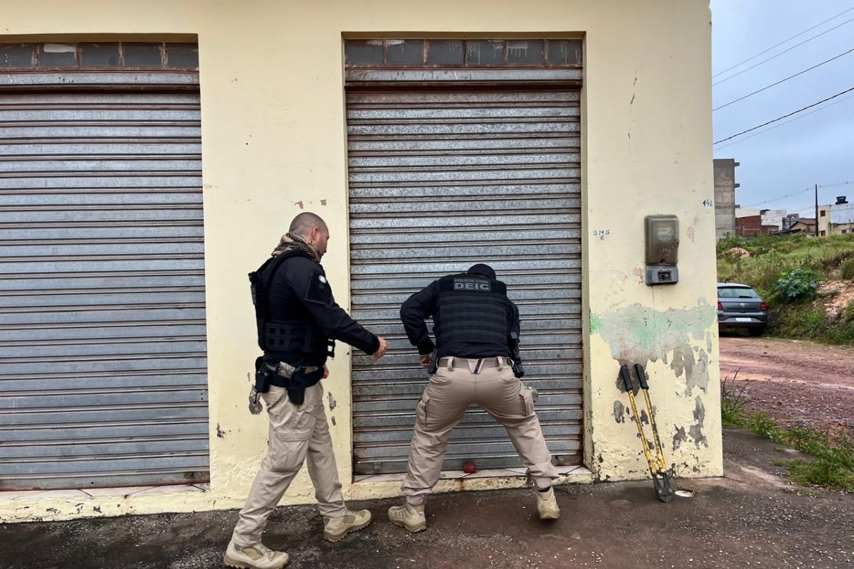 Vídeo: Polícia Civil cumpre mandados contra organização criminosa que roubava cargas em rodovias da Bahia