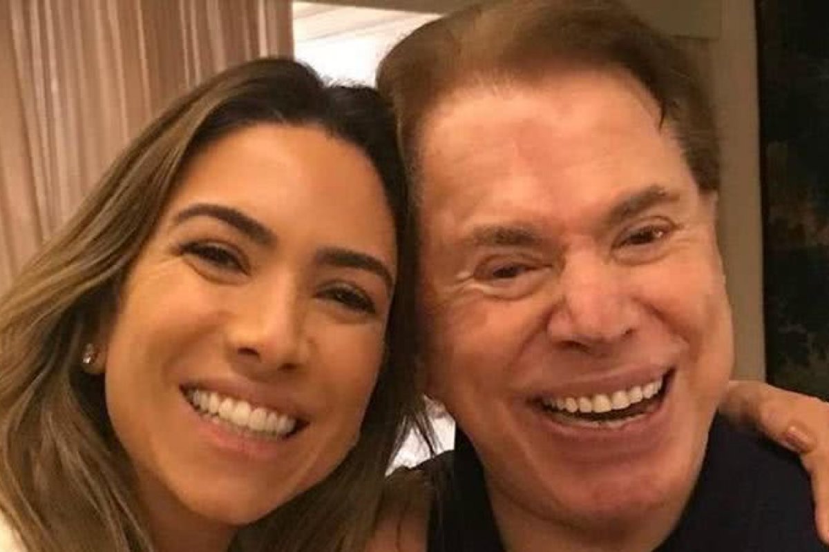 Veja vídeo: Bastante emocionada, Patrícia Abravanel retorna ao SBT pela primeira vez desde a morte de Silvio Santos!