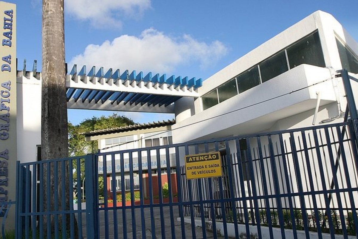 Gráfica, responsável pelo Diário Oficial do Estado, tem caixas eletrônicos explodidos