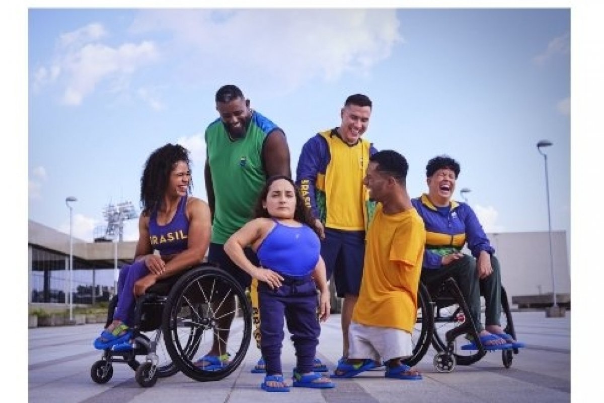 Havaianas é o uniforme oficial de todos os brasileiros e convoca atletas paralímpicos e influenciadores para campanha!