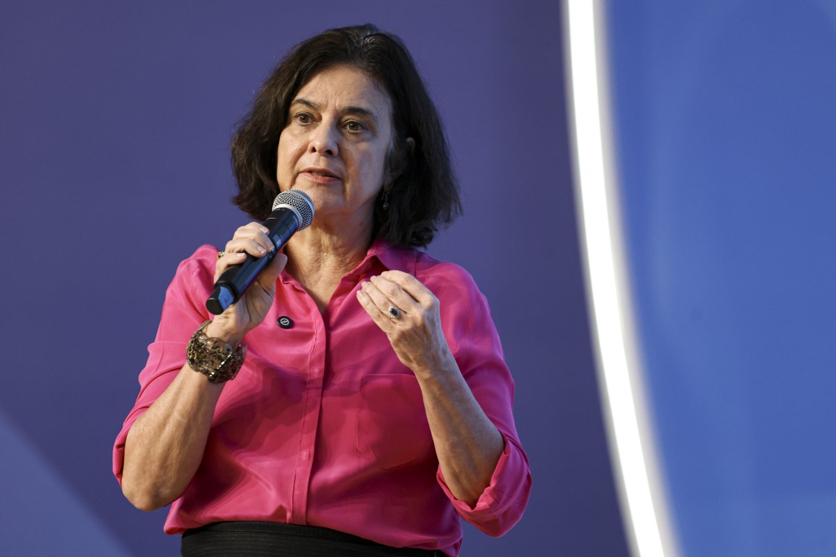 "SUS digital é um caminho para que haja efetividade nessa visão de um SUS universal", afirma Nísia Trindade