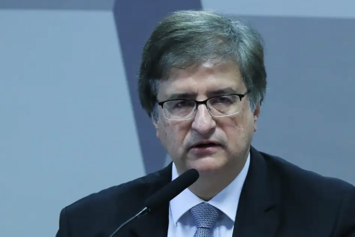 PGR é favorável ao bloqueio do X