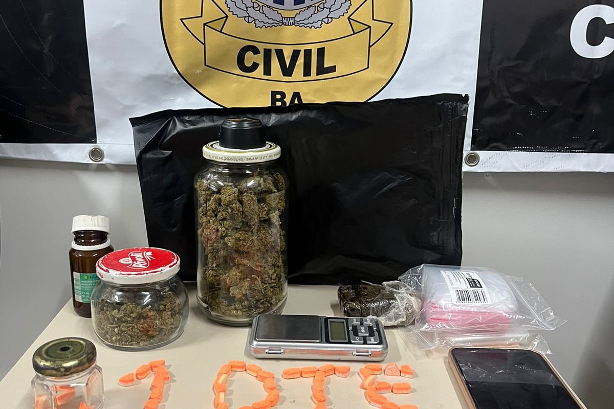 Drogas são apreendidas no bairro de Ondina, em Salvador
