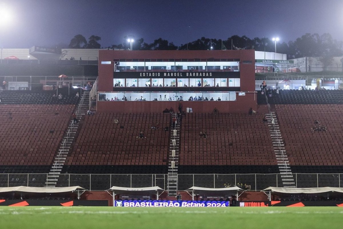 Buscando deixar zona de rebaixamento, Vitória recebe Vasco no Barradão