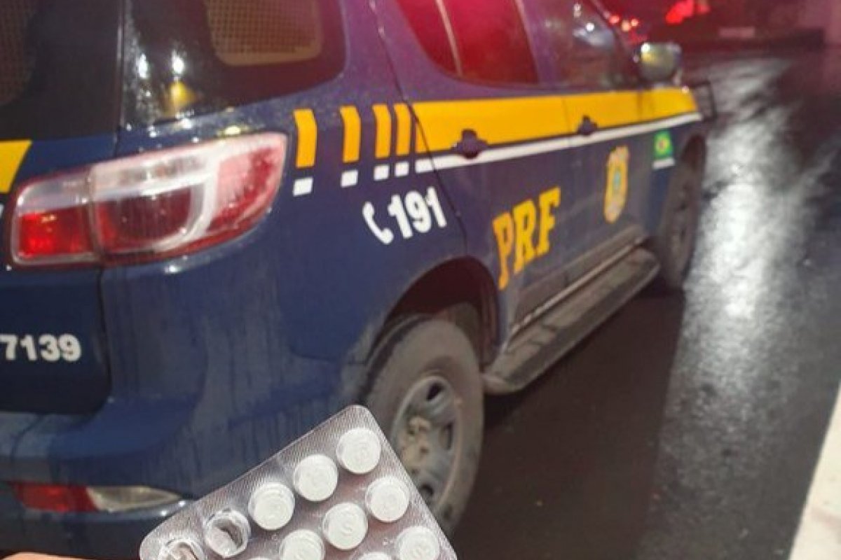 Caminhoneiro é autuado pelo porte de comprimidos de rebite no recôncavo da Bahia