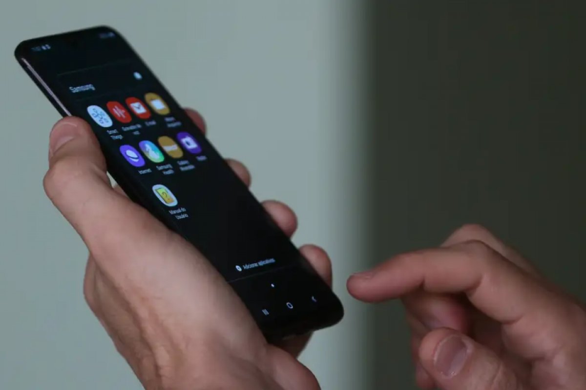 3 em cada 10 brasileiros deixam em casa o celular com aplicativo de banco, aponta Datafolha