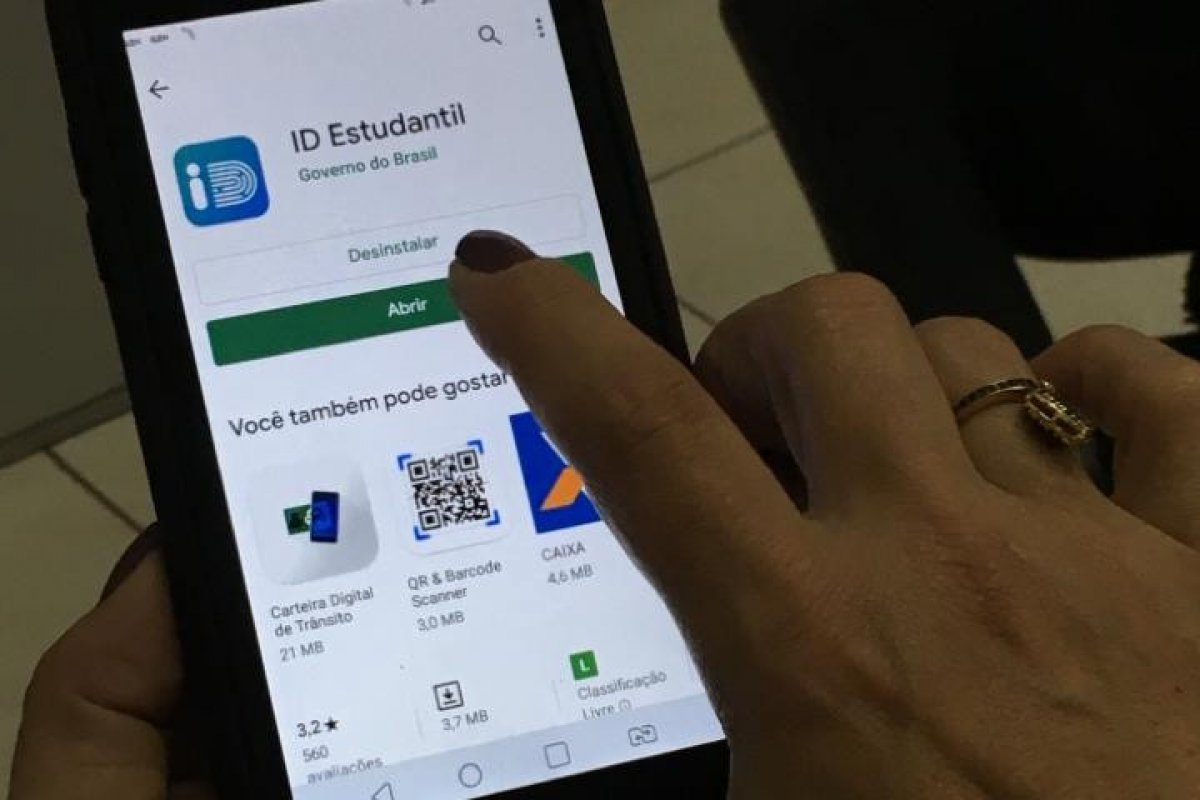 Líder da Câmara disse que MP da carteirinha digital 'vai caducar'