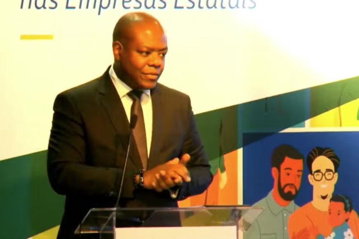 Ministro dos Direitos Humanos defende que combate ao racismo e misoginia é essencial para o desenvolvimento do país