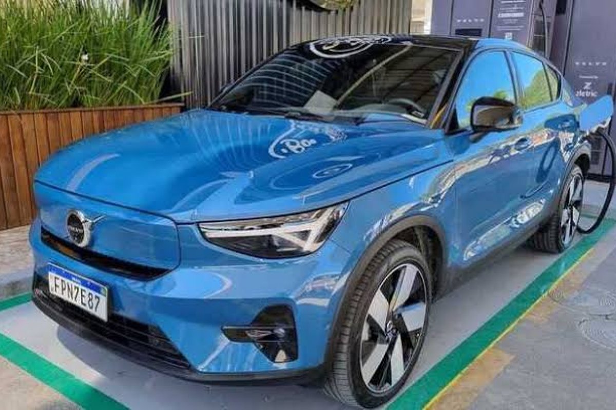 Recuo: Volvo desiste de vender só elétricos após 2030
