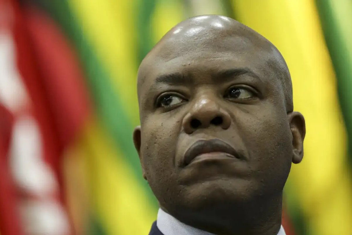 Ministro dos Direitos Humanos é acusado de assediar mulheres