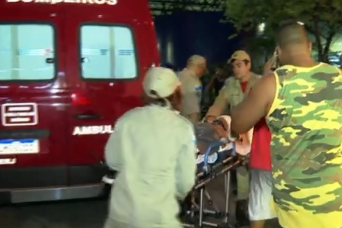 Criança é baleada enquanto assistia um jogo com o pai no Rio de Janeiro