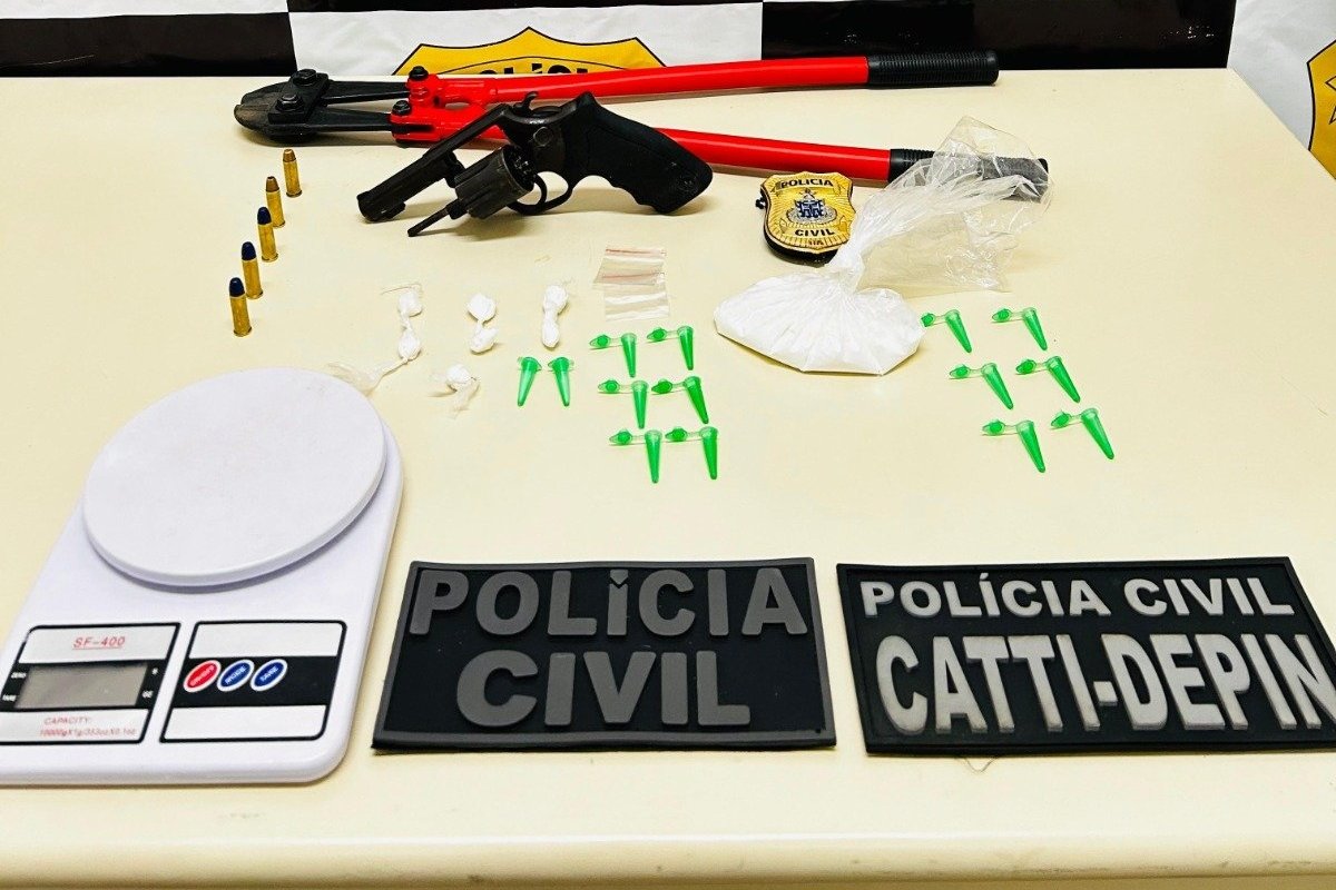Polícia Civil prende homem por tráfico de drogas e porte ilegal de arma