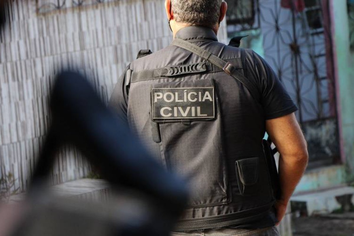 Homem é morto a facadas pela esposa na Bahia após discussão