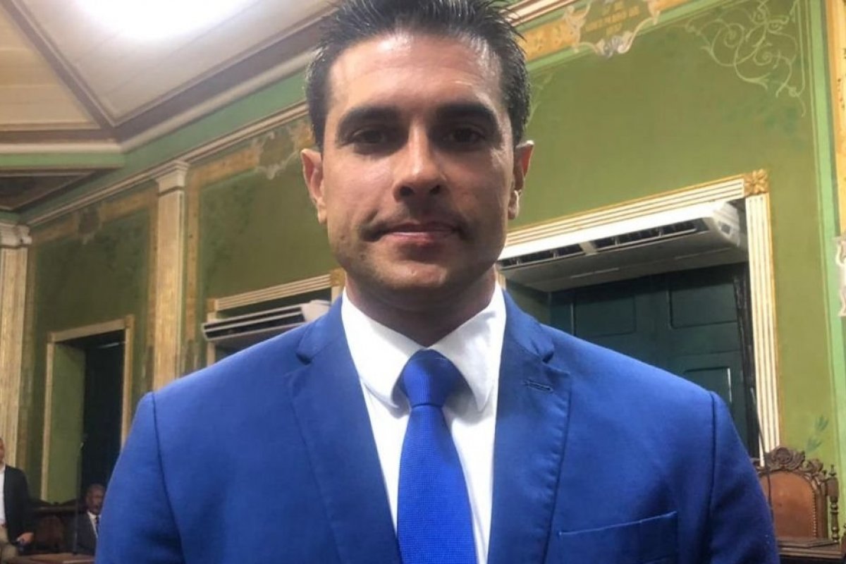 Vídeo: Após ato esvaziado em Salvador, Aleluia diz que "força da direita" estava concentrada na Av. Paulista no 7/9