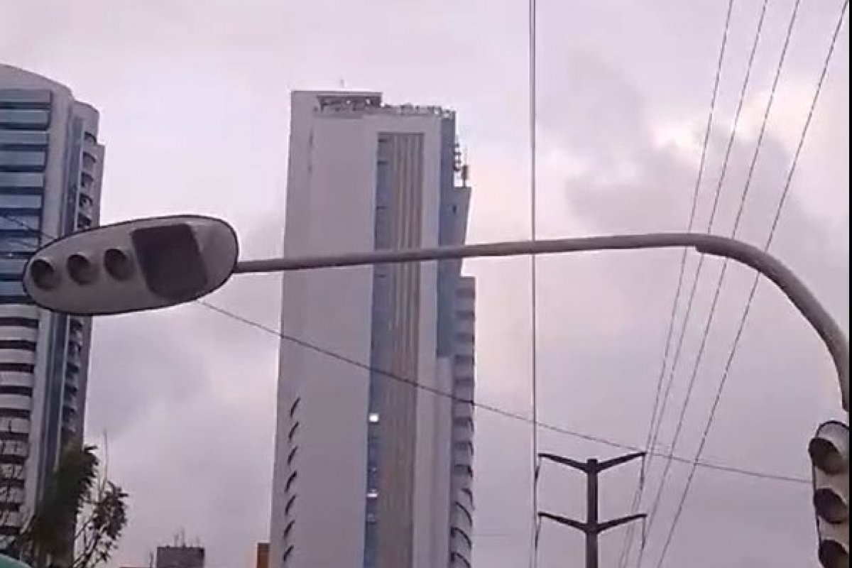 Vídeo: Sinaleiras no Stiep param de funcionar e causam transtorno para o trânsito na região