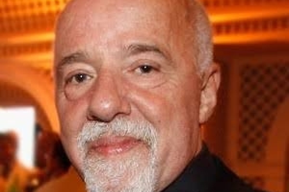 Paulo Coelho estava escrevendo livro com Kobe Bryant