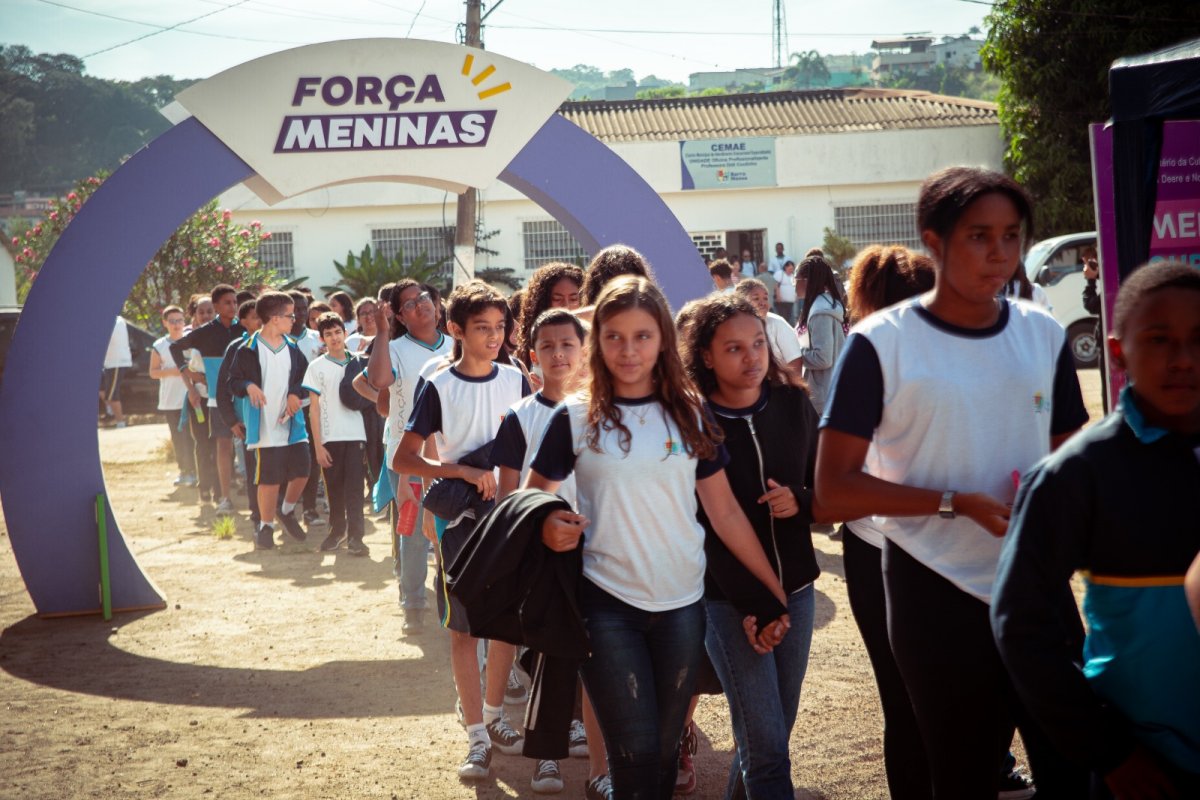 Expedição itinerante ‘Meninas Curiosas, Mulheres de Futuro’ chega a Camaçari; confira