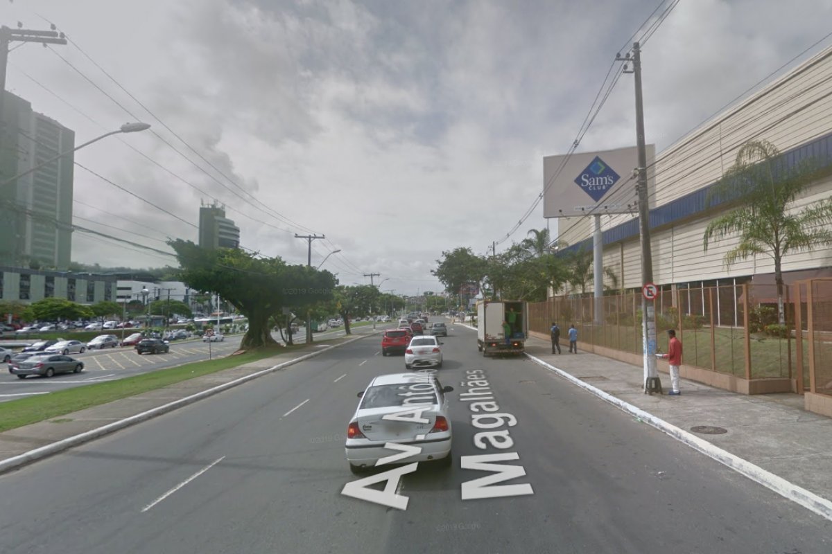 Cabos de semáforos são furtados e trânsito fica complicado na ACM