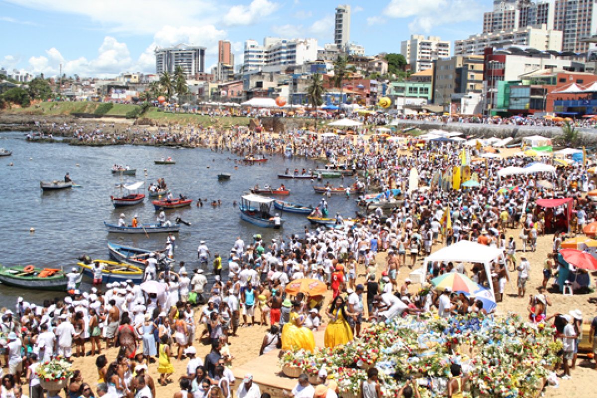 Festa de Iemanjá altera tráfego de veículos e ônibus no Rio Vermelho