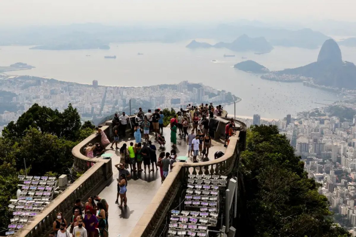 Despesas com turismo crescem quase 80% após pandemia; veja estados onde brasileiro gasta mais