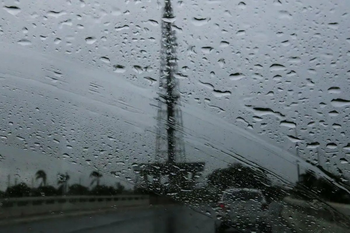 "Chuva preta" deve atingir cinco estados neste final de semana