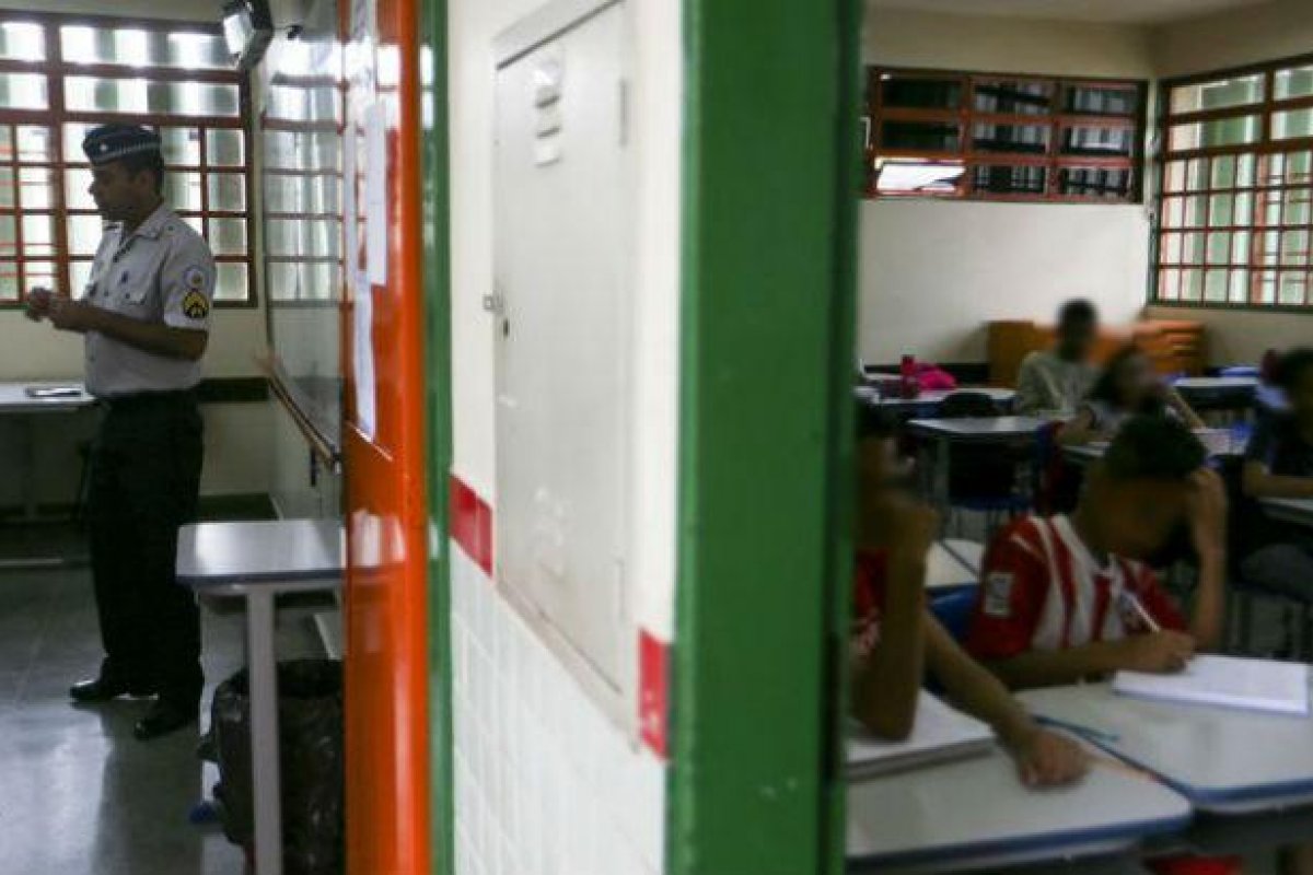 Mais de 500 militares da reserva vão atuar nas escolas cívico-militares