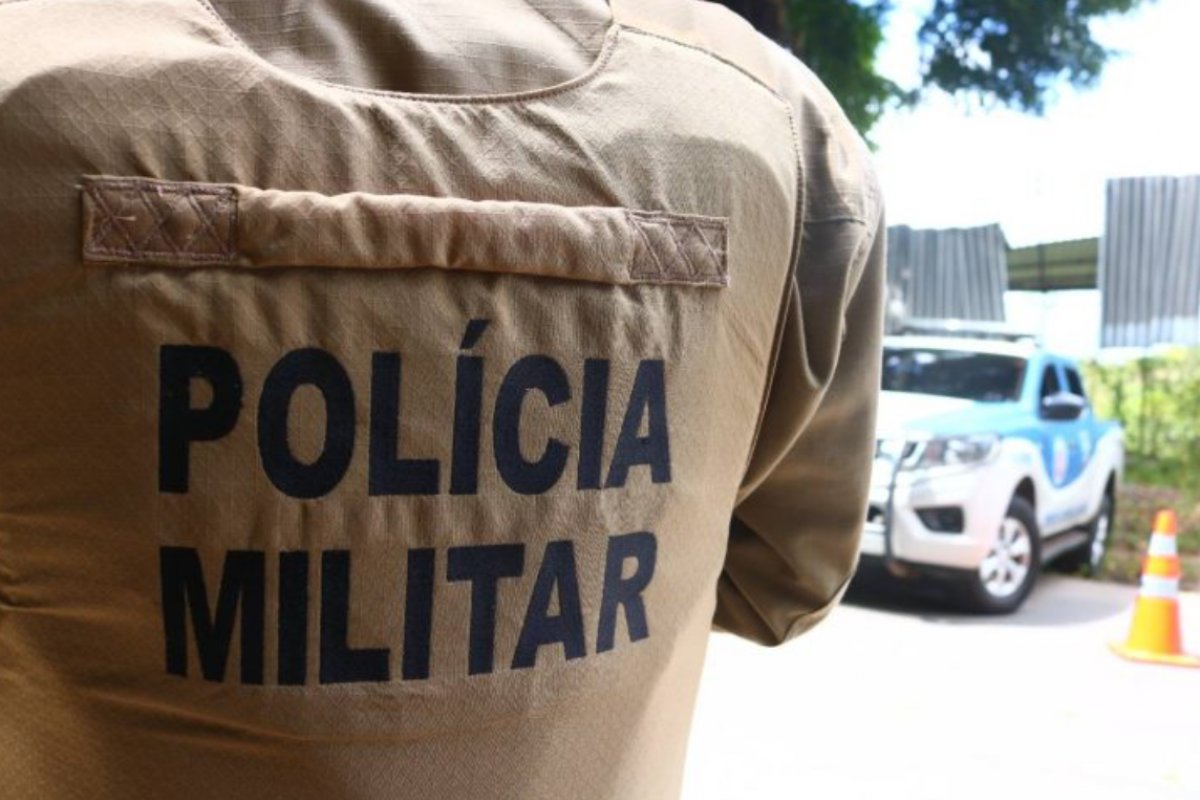 Seis policiais militares são condenados por sequestro, tortura e roubo na capital baiana
