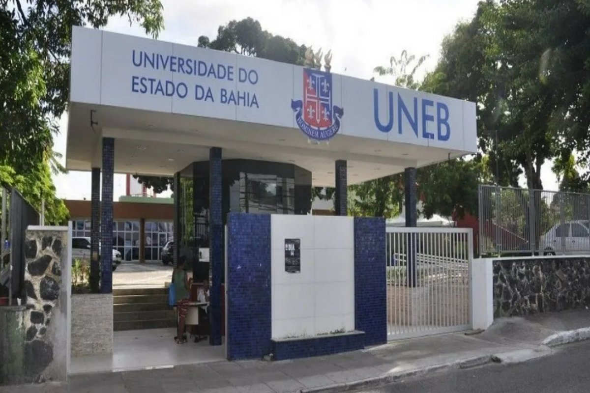 Uneb abre 102 vagas para contratação temporária de professor substituto