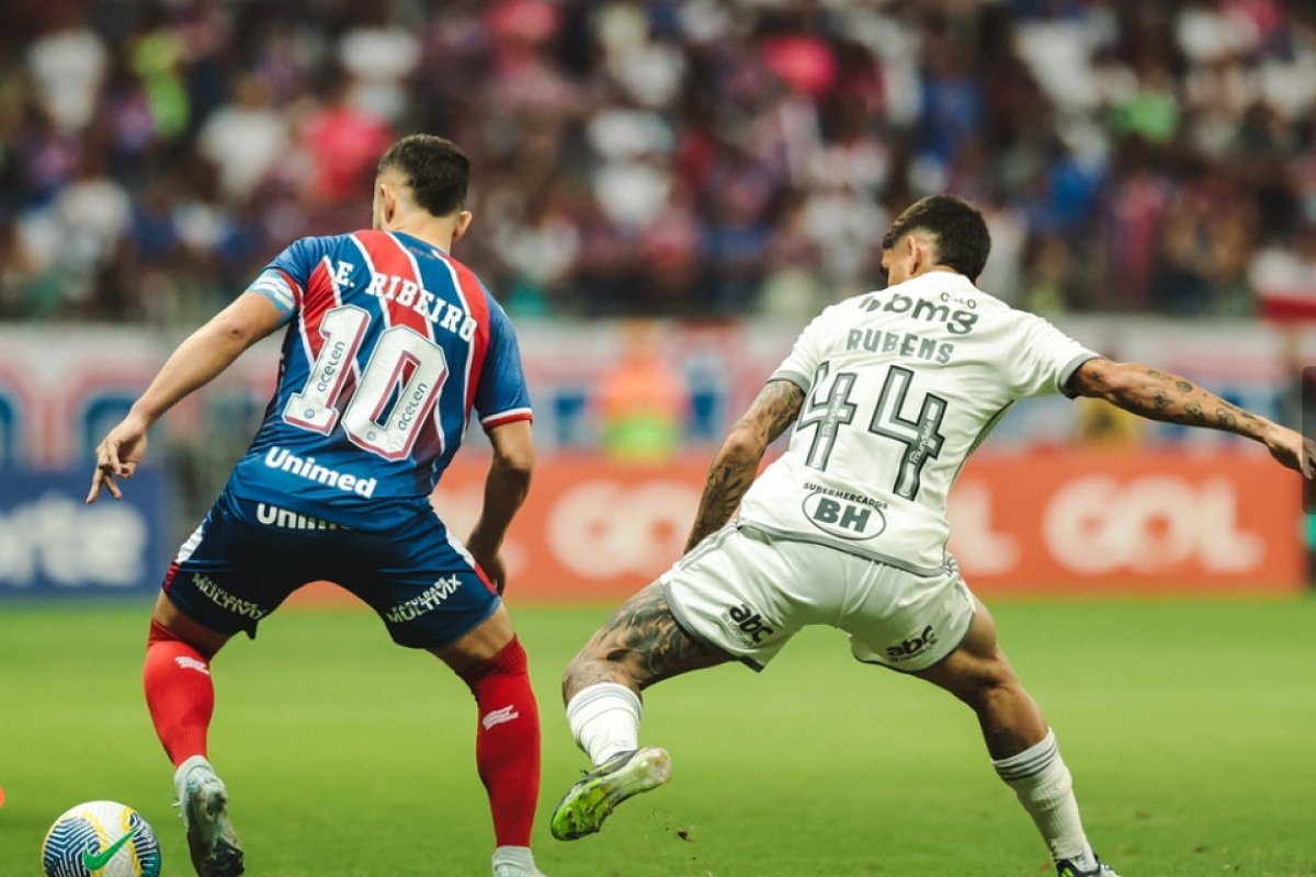 Vídeo: Bahia vence Atlético-MG na Fonte Nova e volta ao G-6 do Brasileirão; confira os gols