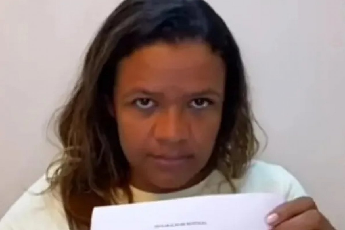 Candidata a vice-prefeita renuncia e anuncia rompimento em Dias D´Ávila