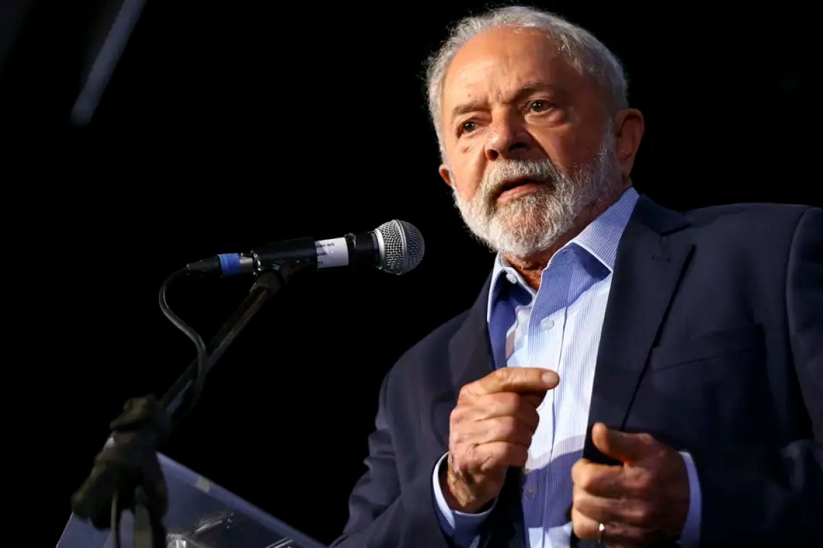 Lula cria duas novas leis cristãs para se aproximar dos evangélicos