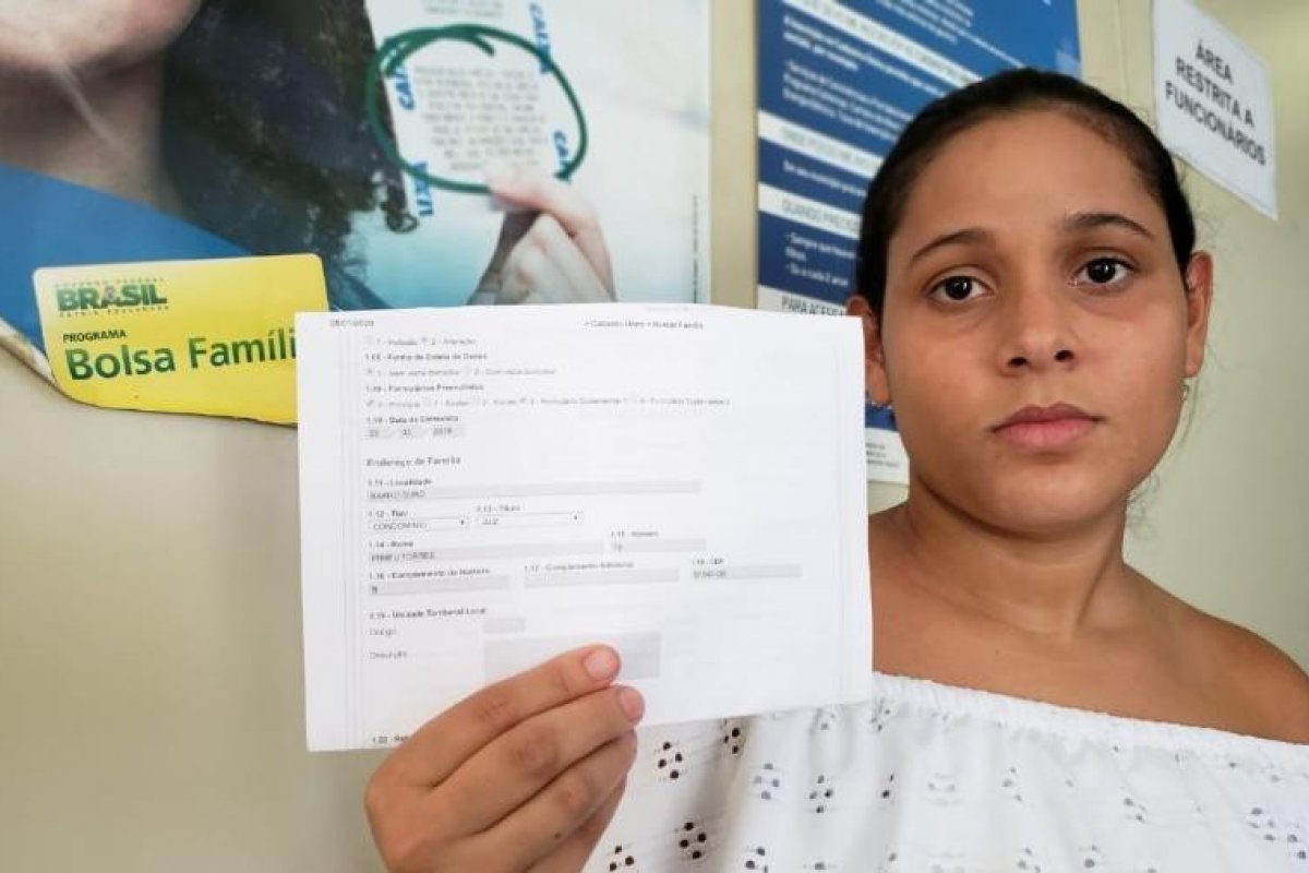 Chega a 10 meses espera para entrar no Bolsa Família