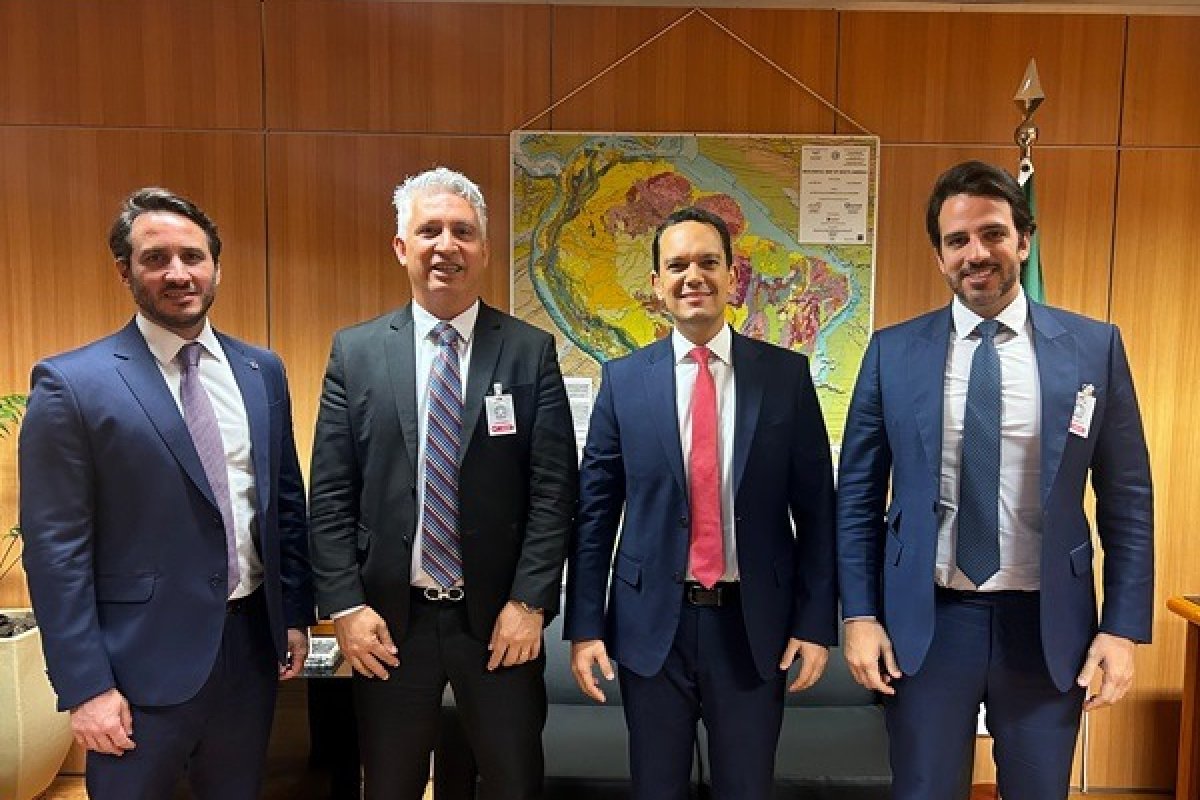 CBPM se reúne com Ministério de Minas e Energia para discutir atividade mineral na Bahia