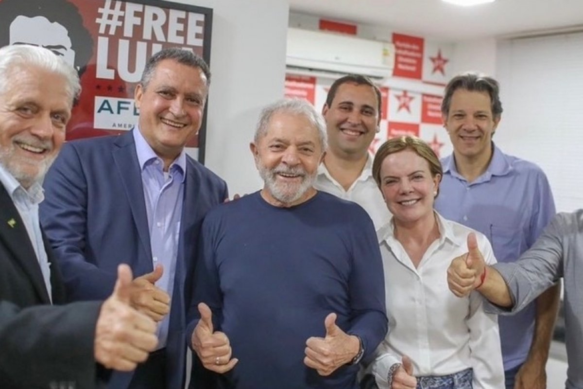 Rui e Wagner se encontram com Lula