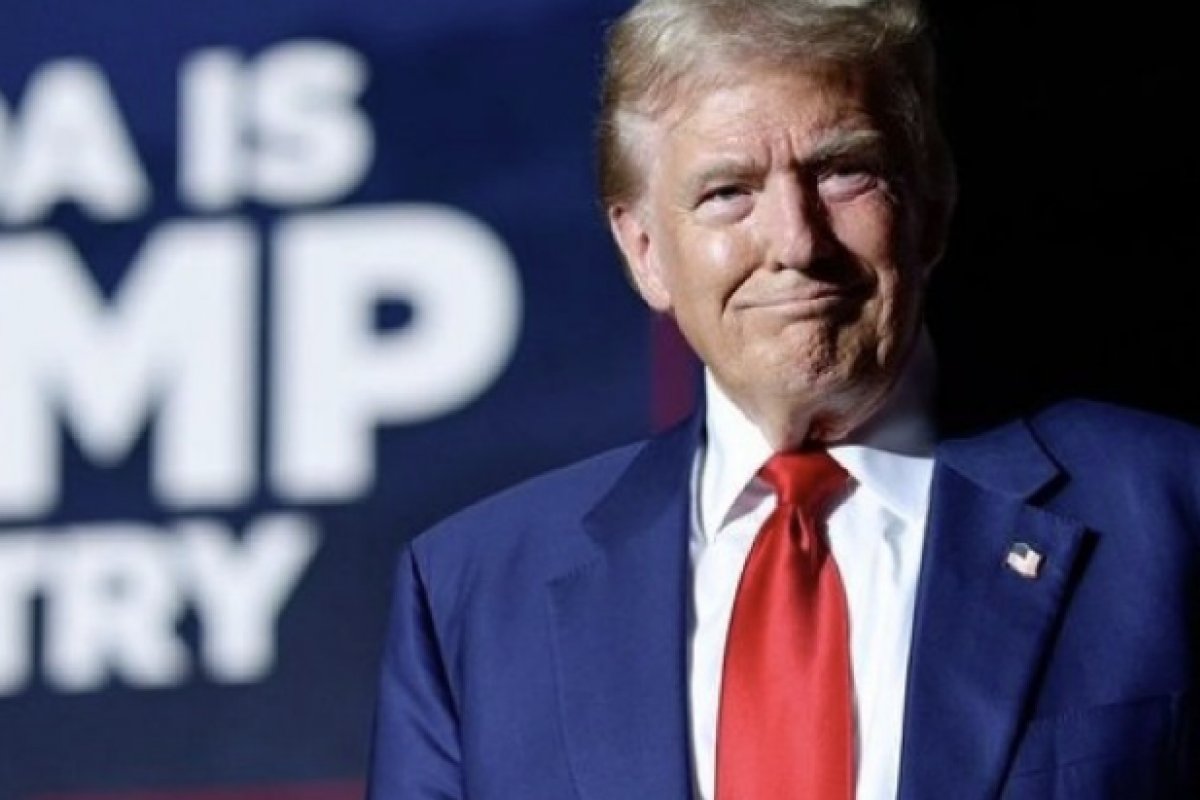 Trump chama Nicky Jam de "mulher gostosa" em comício nos EUA