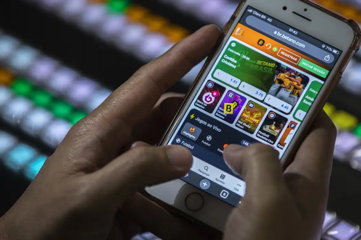 Governo Lula bloqueará sites de apostas irregulares a partir de outubro