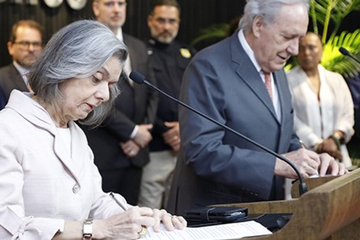 TSE e governo proíbem PRF de barrar eleitores após suposta blitze bolsonaristas de 2022