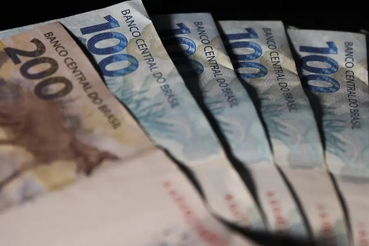 Governo abrirá mão de arrecadar R$ 543,7 bi em 2025 com benefícios tributários
