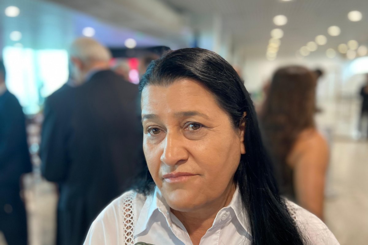 Secretária de Desenvolvimento Urbano diz que governo estuda implantação de trem Salvador - Feira de Santana